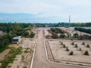Foto 4 de VENTA LOTE CENTRAL 300m² B° PRIVADO AMPROS 8 MAIPU
