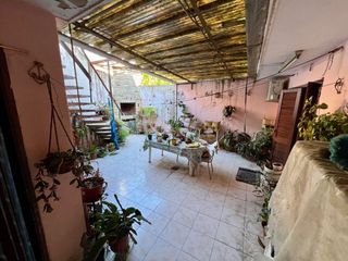 Foto 8 de VENDE CASA 4 DORMITORIOS SOBRE AV SABATTINI