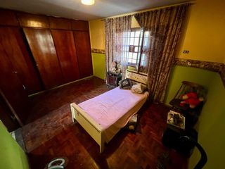 Foto 20 de VENDE CASA 4 DORMITORIOS SOBRE AV SABATTINI