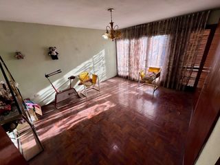 Foto 13 de VENDE CASA 4 DORMITORIOS SOBRE AV SABATTINI