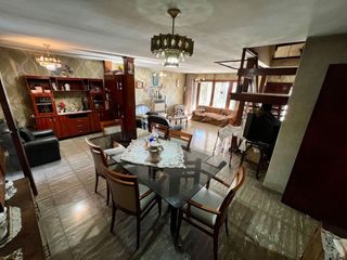Foto 4 de VENDE CASA 4 DORMITORIOS SOBRE AV SABATTINI