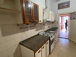 Foto 4 de VENTA CASA TRES DORMITORIOS COCHERA EN CRISOL SUD