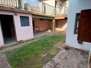 Foto 5 de VENTA CASA TRES DORMITORIOS COCHERA EN CRISOL SUD