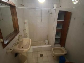 Foto 10 de VENTA CASA TRES DORMITORIOS COCHERA EN CRISOL SUD