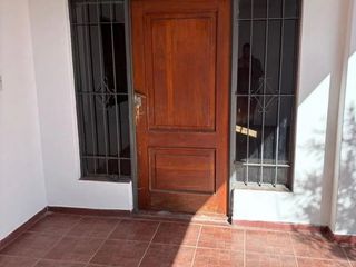 Foto 2 de Venta Casa 3 dormitorios zona Recidencial