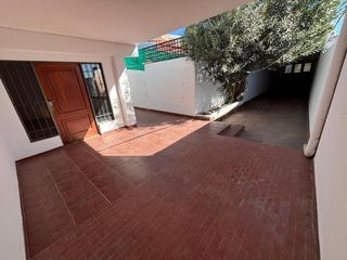 Foto 1 de Venta Casa 3 dormitorios zona Recidencial