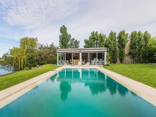 Foto 10 de Venta  Casa 35 mts de costa al Rio/ apto credito