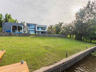 Foto 77 de Venta  Casa 35 mts de costa al Rio/ apto credito