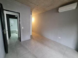 Foto 12 de Departamento en 2 amb c/cochera muy amplio Tigre Centro (apto crédito)