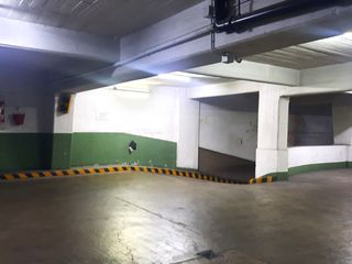 Foto 10 de Venta cochera cubierta en microcentro