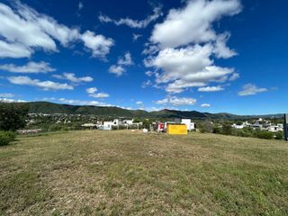 Foto 5 de VENTA LOTE 1700 M2 EN COUNTRY ALTOS DE CARLOS PAZ