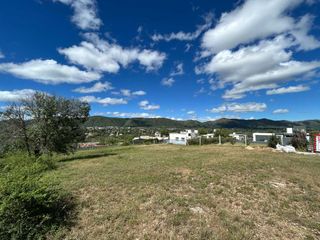 Foto 6 de VENTA LOTE 1700 M2 EN COUNTRY ALTOS DE CARLOS PAZ