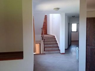 Foto 4 de ALQUILER CASA EN TERRAZAS DE VILLA ALLENDE CBA
