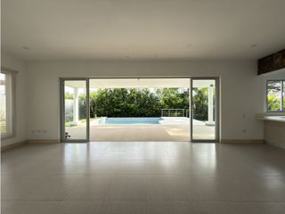 Foto 3 de Venta, Renta de Casa Campestre en Cerritos con Piscina ¡Negocia Hoy!