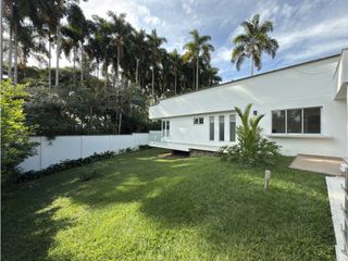 Foto 10 de Venta, Renta de Casa Campestre en Cerritos con Piscina ¡Negocia Hoy!