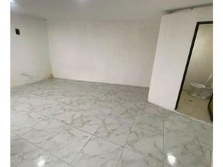Foto 2 de Valle de Los Chillos, Galpón, en Renta, 300m2, 1 Ambientes
