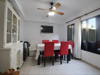 Foto 2 de Venta PH 2 ambientes con Patio en Liniers