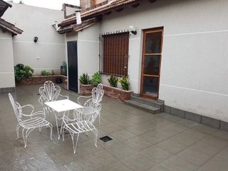 Foto 1 de Muy Buena Casa En Venta 3d,suitte,gge,patio, Tte Farias 1390