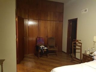 Foto 11 de Muy Buena Casa En Venta 3d,suitte,gge,patio, Tte Farias 1390