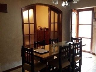Foto 2 de Muy Buena Casa En Venta 3d,suitte,gge,patio, Tte Farias 1390