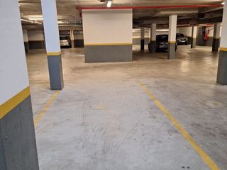 Foto 2 de VENTA  4 COCHERAS  MONSERRAT A ESTRENAR