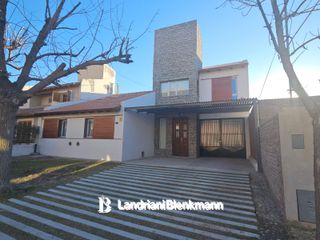 Foto 1 de PH en  Terrazas de Neuquén