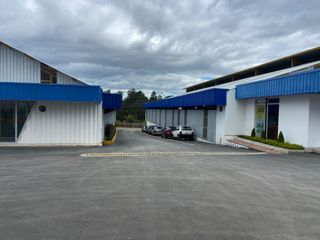 Foto 10 de Renta Nave Industrial de 890 m² con Oficinas y Patio de Maniobras – Cuenca
