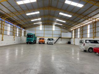 Foto 5 de Renta Nave Industrial de 890 m² con Oficinas y Patio de Maniobras – Cuenca