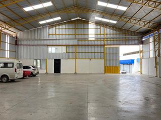Foto 7 de Renta Nave Industrial de 890 m² con Oficinas y Patio de Maniobras – Cuenca