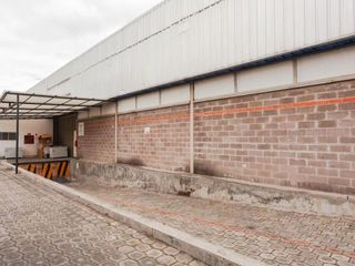 Foto 6 de RENTO Galpon en Complejo de Bodegas - Carapungo - Norte de Quito - Panamericana
