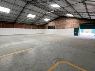 Foto 2 de RENTO Galpon - Norte de Quito - Complejo de Bodegas -  Sector Condado
