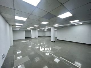 Foto 5 de LOCAL COMERCIAL A LA VENTA  EN SAN ISIDRO EN ZONA DE ALTO TRÁNSITO
