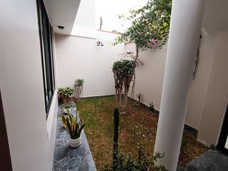 Foto 14 de Venta casa 2 pisos a.t. 200 m2 a.c 281 m2 URB. PALAO S.M.P