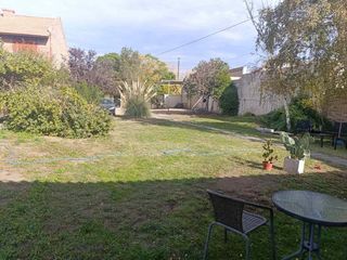 Foto 1 de Venta Casa terreno 725 mts2 Céntrico General Roca