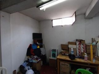 Foto 15 de Local Comercial a la Venta en Gamarra, Ubicación Comercial!