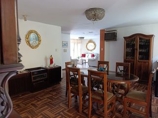 Foto 8 de Amplio Y Muy Bien Distribuido Departamento - 189 M2