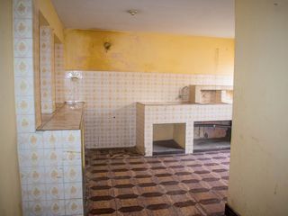 Foto 8 de Venta de amplia casa en Urb. Valdiviezo - SMP