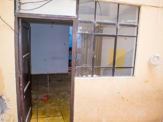 Foto 6 de Venta de amplia casa en Urb. Valdiviezo - SMP