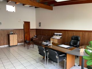 Foto 1 de Oficina en Alquiler en Lince