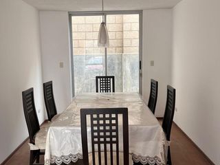 Foto 6 de Acogedora Casa Familiar Con Terraza, Jardín Y Estacionamiento