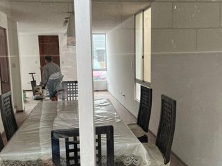 Foto 3 de Acogedora Casa Familiar Con Terraza, Jardín Y Estacionamiento
