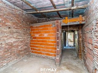 Foto 8 de VENTA CASA A REFACCIONAR ( S. MARTIN)/ 2 DORMIT.