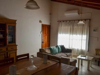 Foto 4 de VENTA CASA DE 4 DORMITORIOS EN Bo VILLA PARODI
