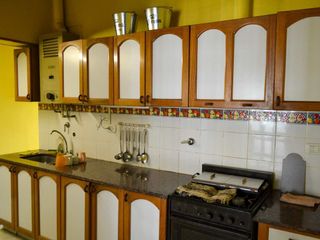 Foto 5 de VENTA CASA DE 4 DORMITORIOS EN Bo VILLA PARODI