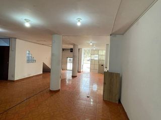 Foto 7 de ALQUILO LOCAL COMERCIAL ZONA EXCLUSIVA EN LOS OLIVOS