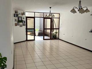 Foto 20 de Vive cerca del mar en una casa amplia y moderna en Pimentel.
