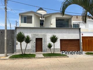 Foto 1 de Vive cerca del mar en una casa amplia y moderna en Pimentel.