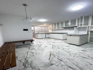 Foto 18 de Casa en Alquiler en el Corazón de San Isidro! Ideal para Vivienda u Oficina