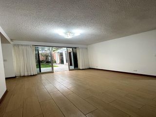 Foto 7 de Casa en Alquiler en el Corazón de San Isidro! Ideal para Vivienda u Oficina