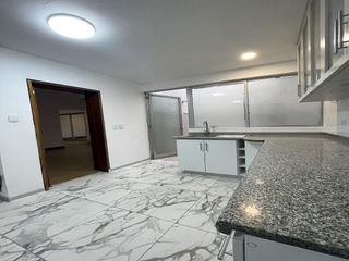 Foto 20 de Casa en Alquiler en el Corazón de San Isidro! Ideal para Vivienda u Oficina